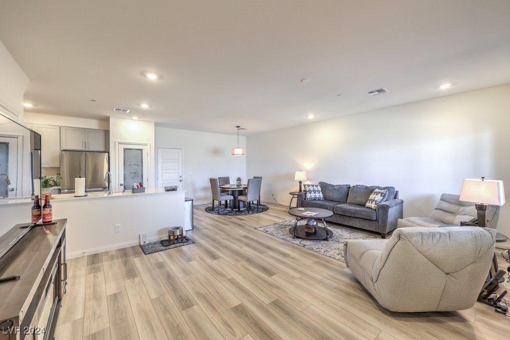 3437 Costa Caparica Lane