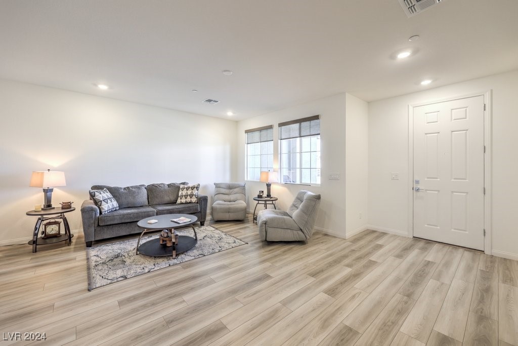 3437 Costa Caparica Lane