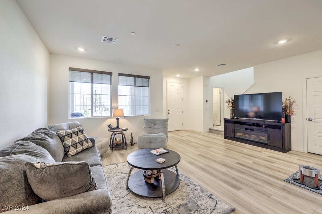 3437 Costa Caparica Lane