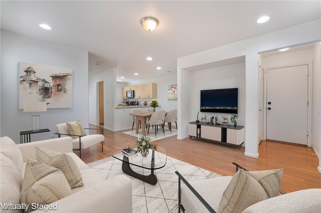 9132 Pearl Cotton Avenue