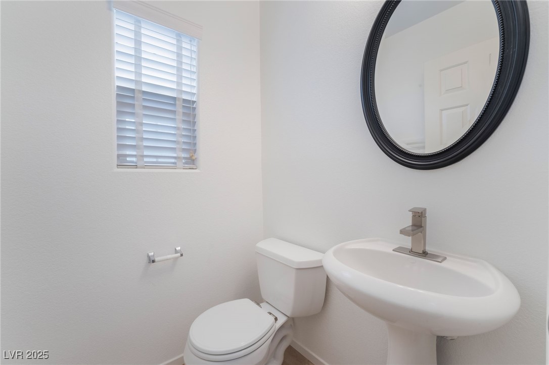 9132 Pearl Cotton Avenue