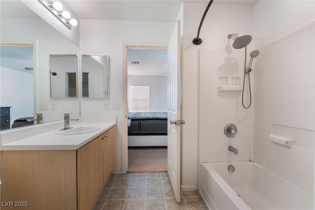 9132 Pearl Cotton Avenue