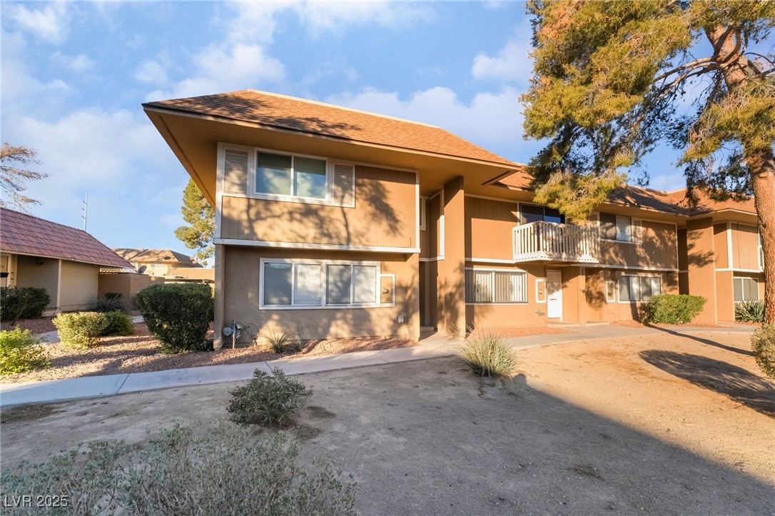 2422 Paradise Village Way