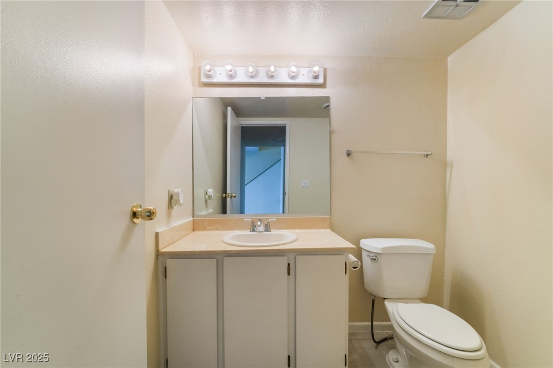 2422 Paradise Village Way