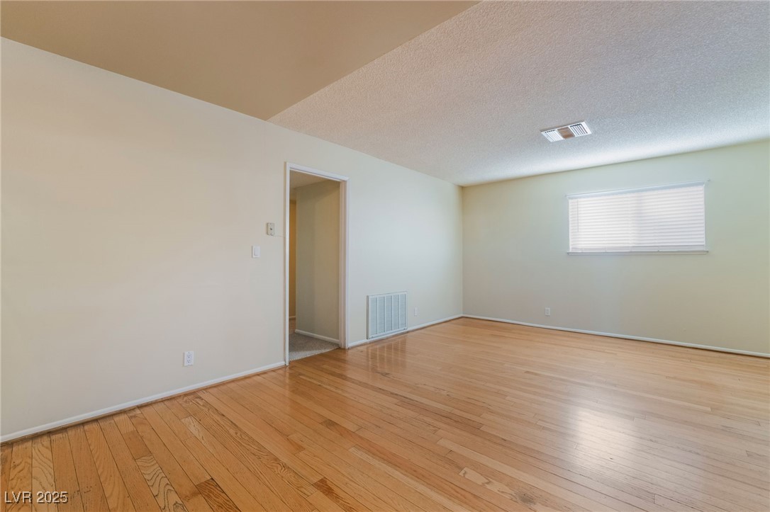 2422 Paradise Village Way