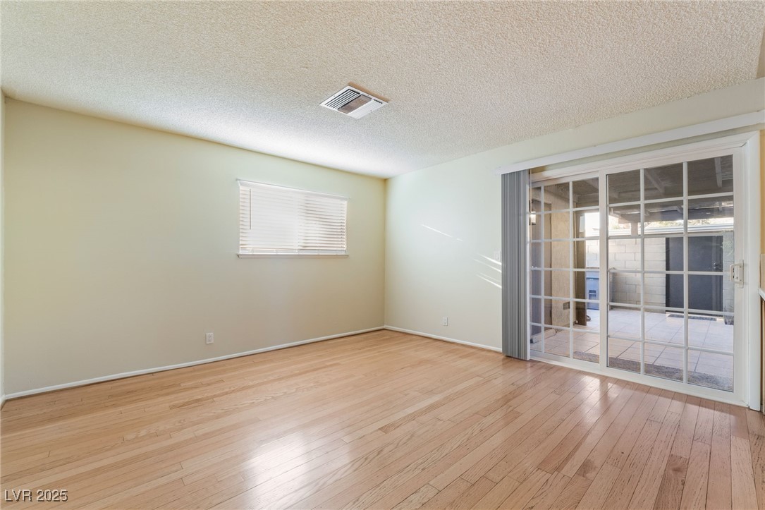 2422 Paradise Village Way