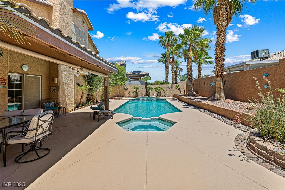 2042 Maple Springs Street