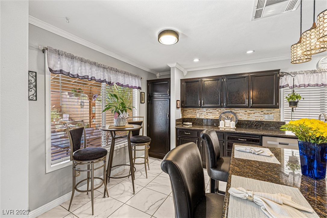 2042 Maple Springs Street