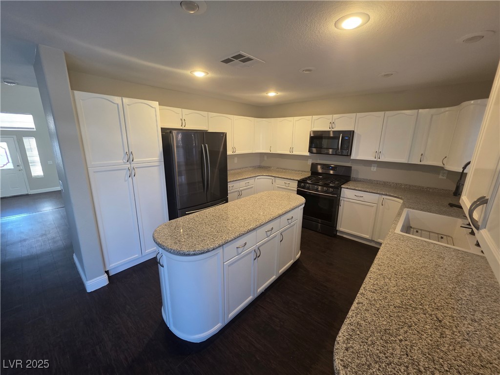 4638 Ashington Street