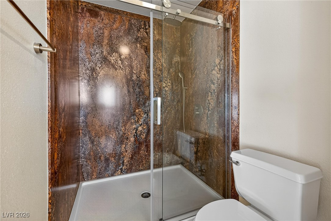 9528 Shallow Brook Circle