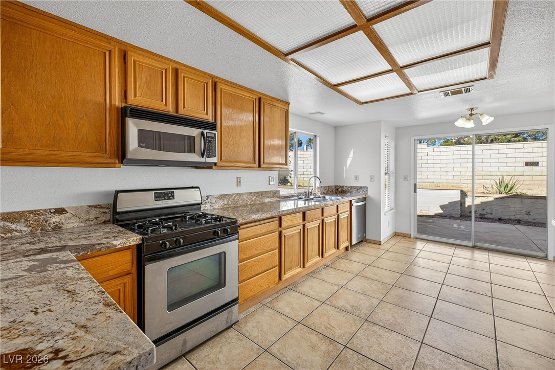 9528 Shallow Brook Circle