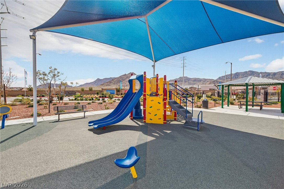 6134 Avery Pointe Street