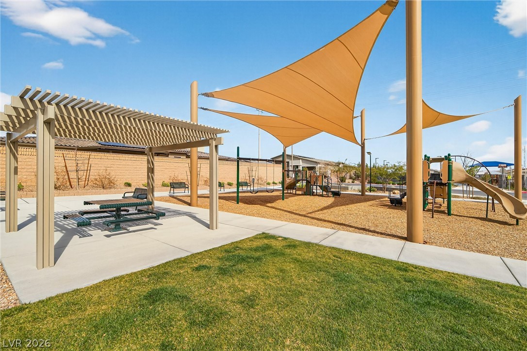 6134 Avery Pointe Street