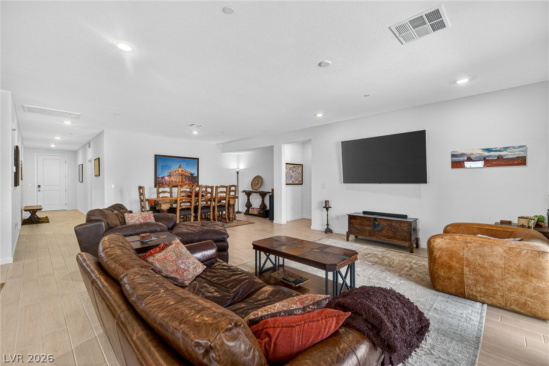 6134 Avery Pointe Street