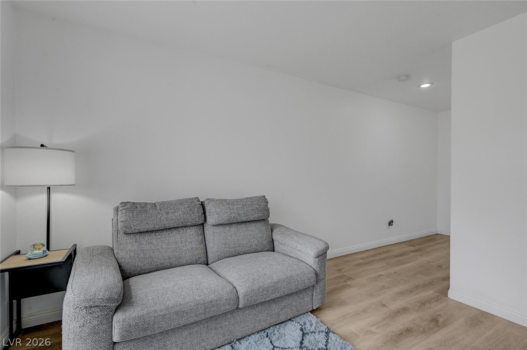 10335 Midseason Mist Street