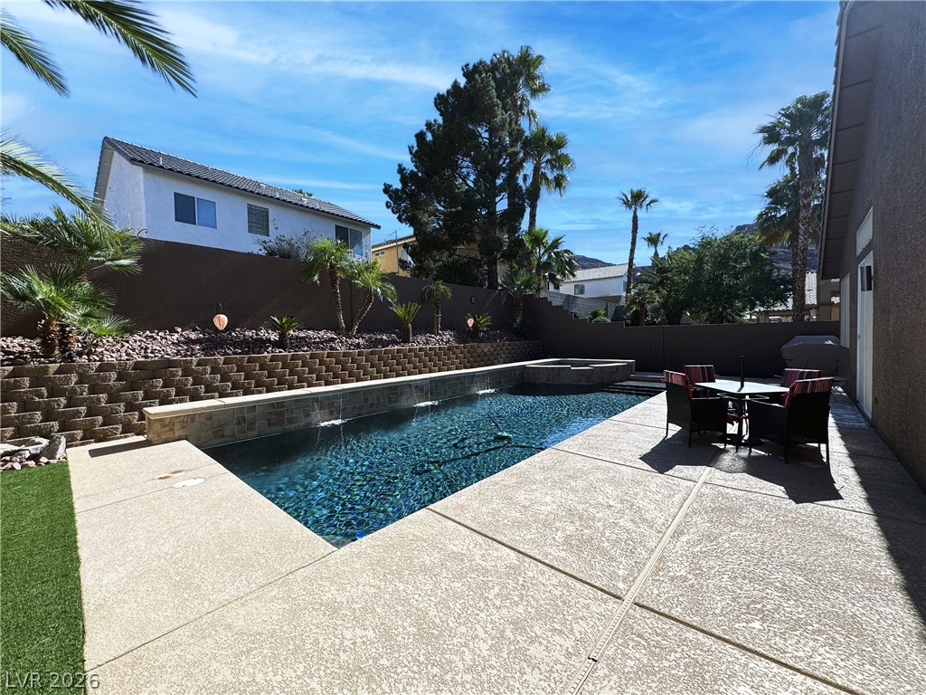 81 Saint Johns Wood Avenue