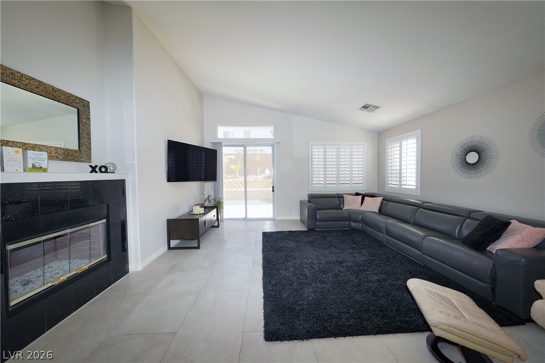 81 Saint Johns Wood Avenue