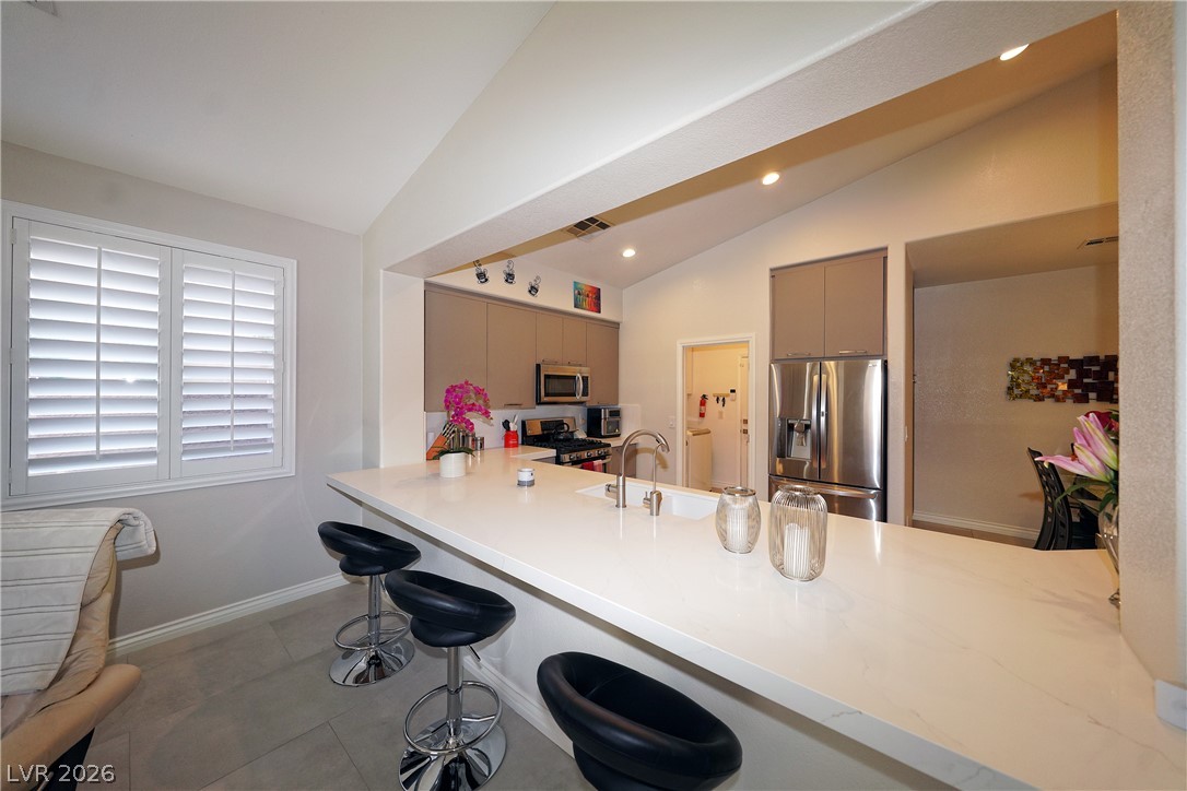 81 Saint Johns Wood Avenue
