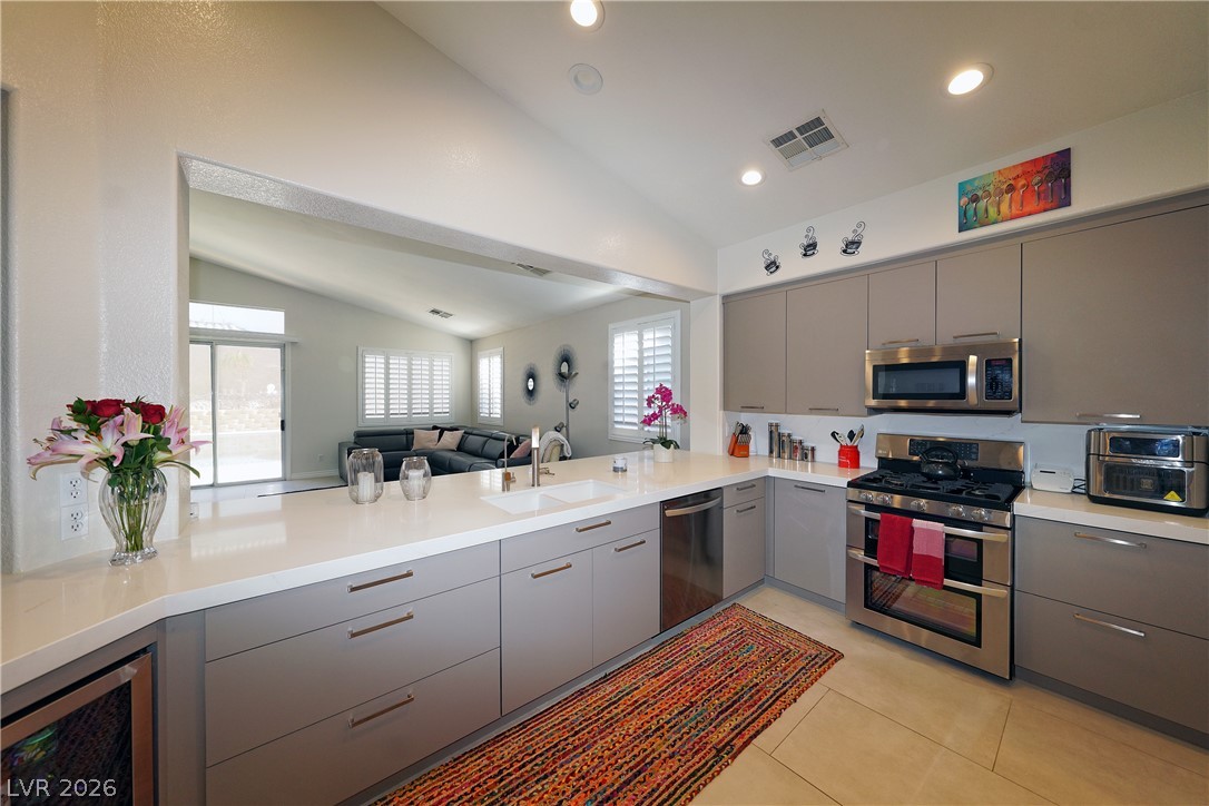 81 Saint Johns Wood Avenue