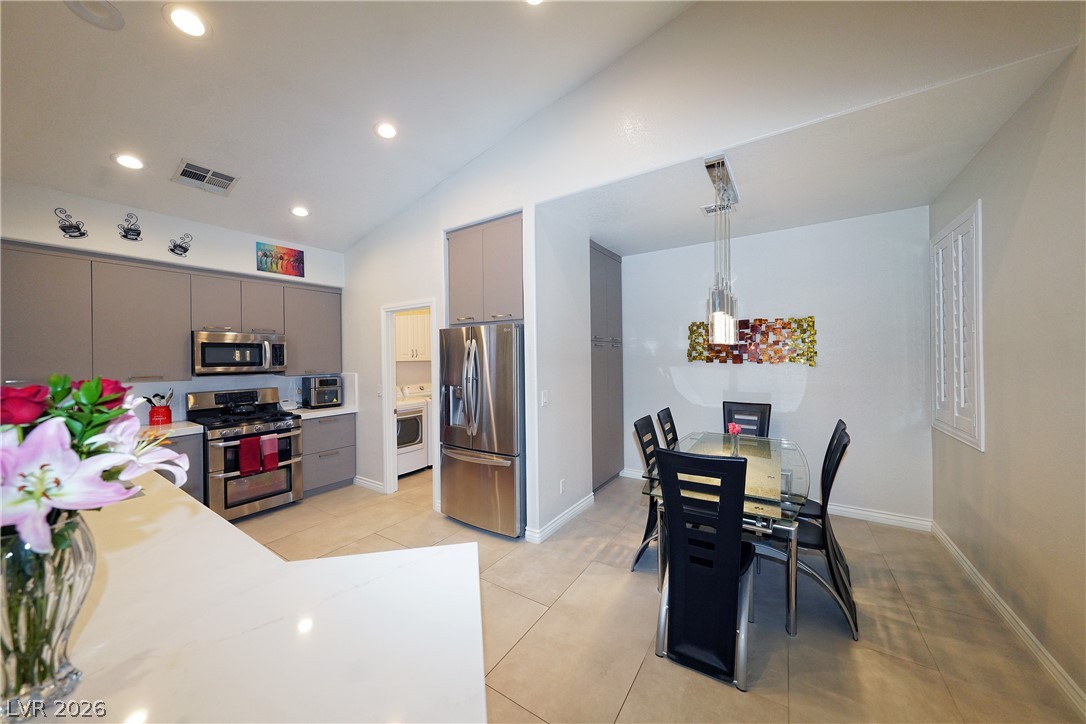 81 Saint Johns Wood Avenue