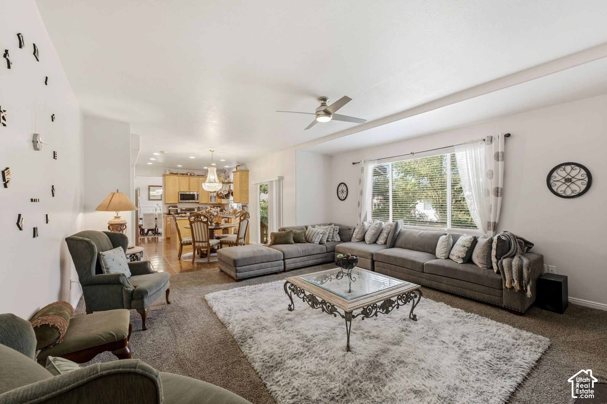 294 W HOLLAND DR