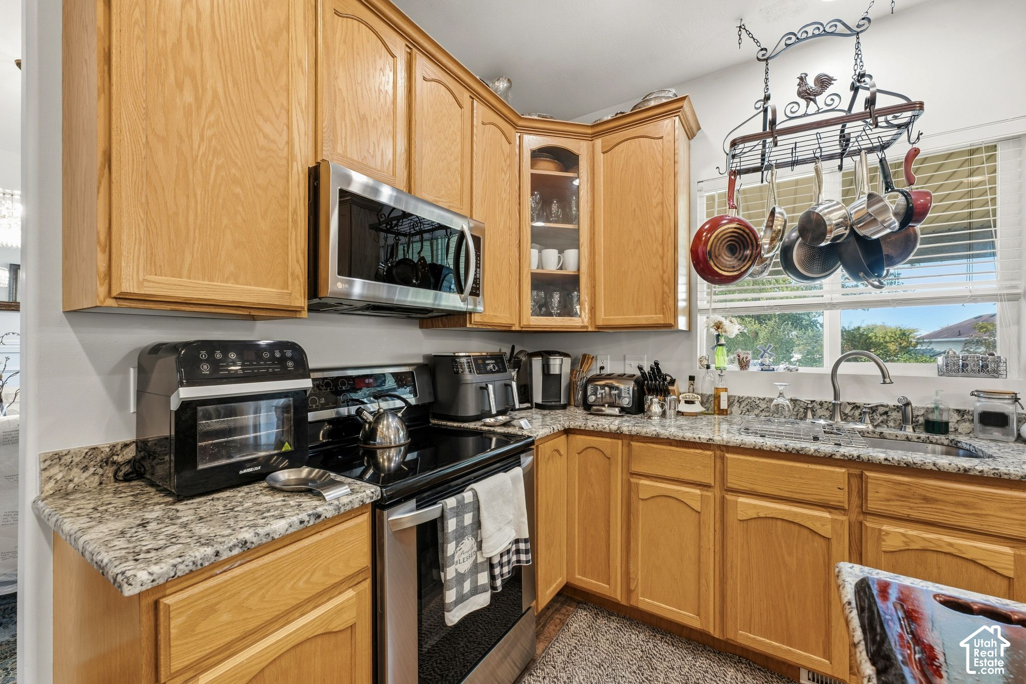 294 W HOLLAND DR