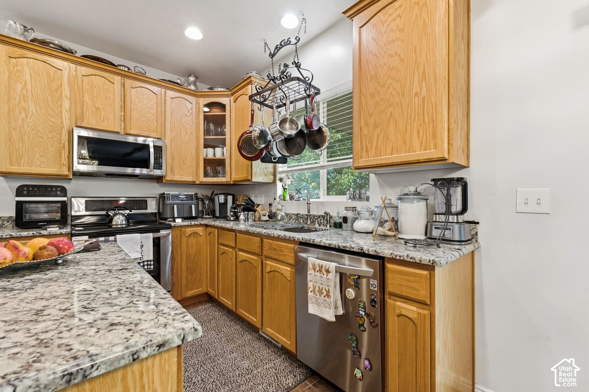 294 W HOLLAND DR