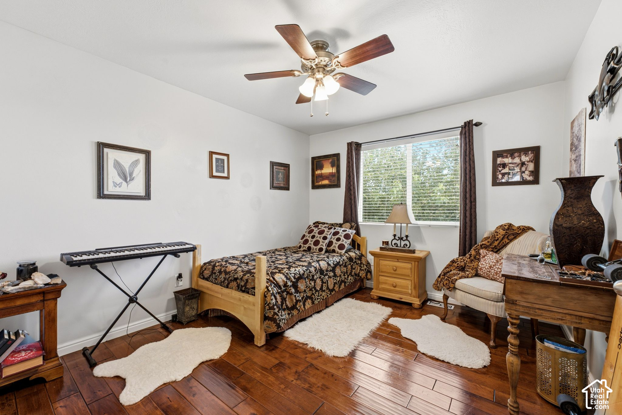 294 W HOLLAND DR