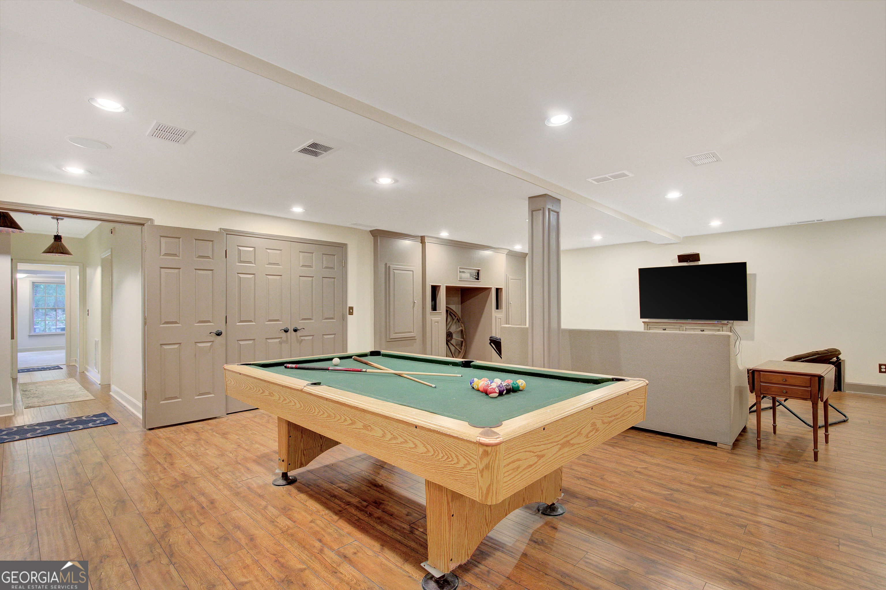 710 Hallbrook Court