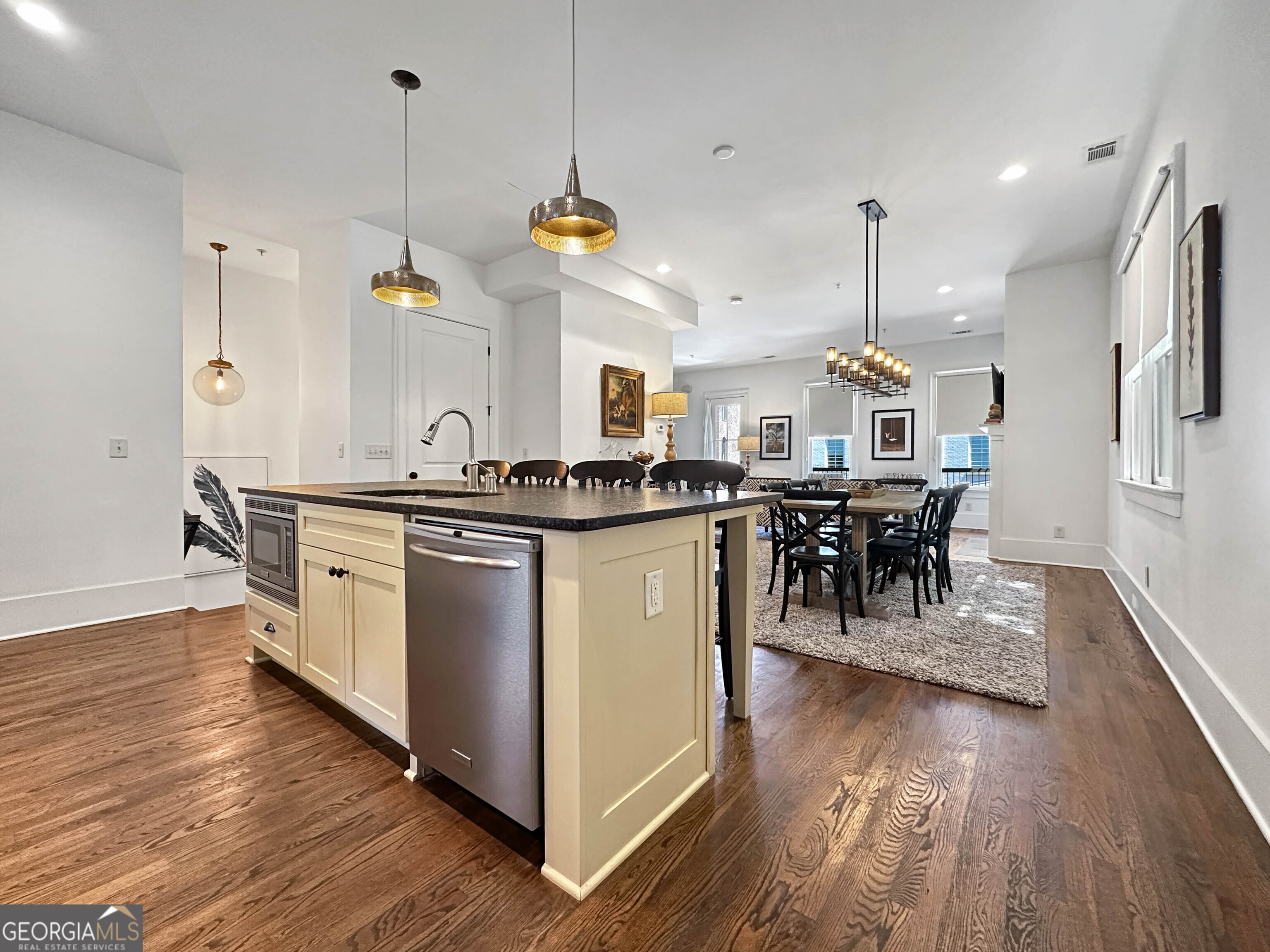 9135 Selborne Lane