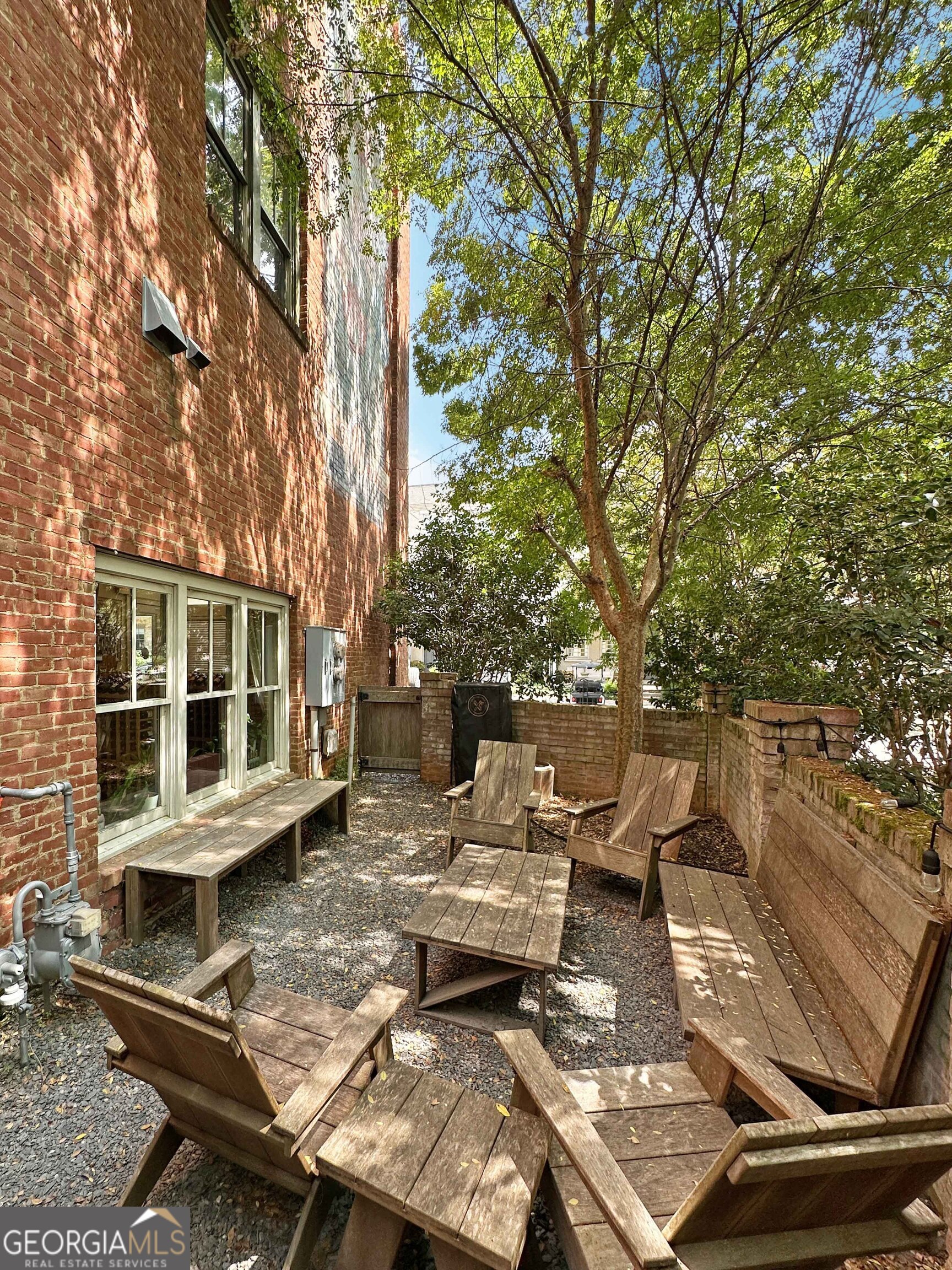 9135 Selborne Lane