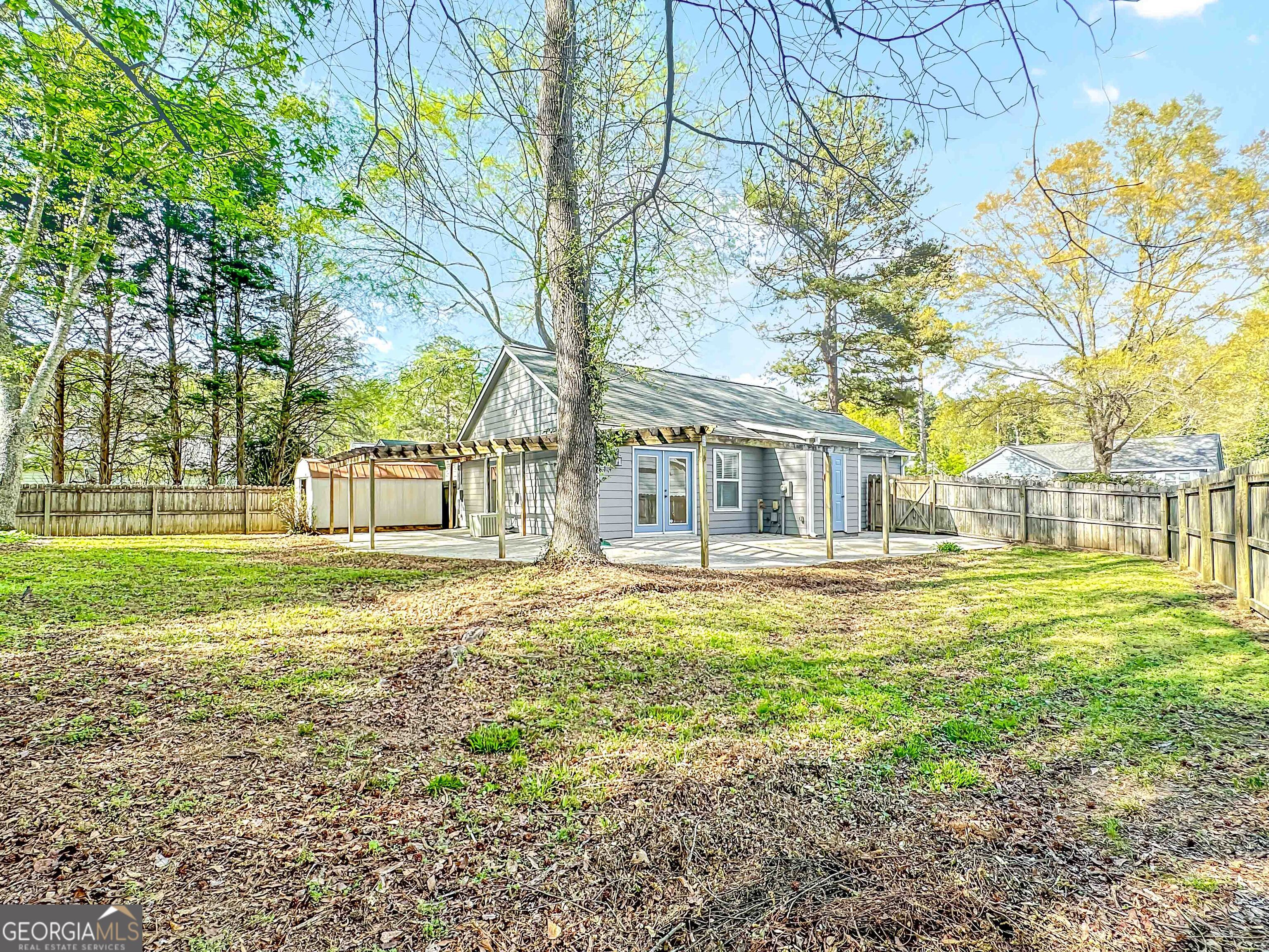 502 Iris Glen