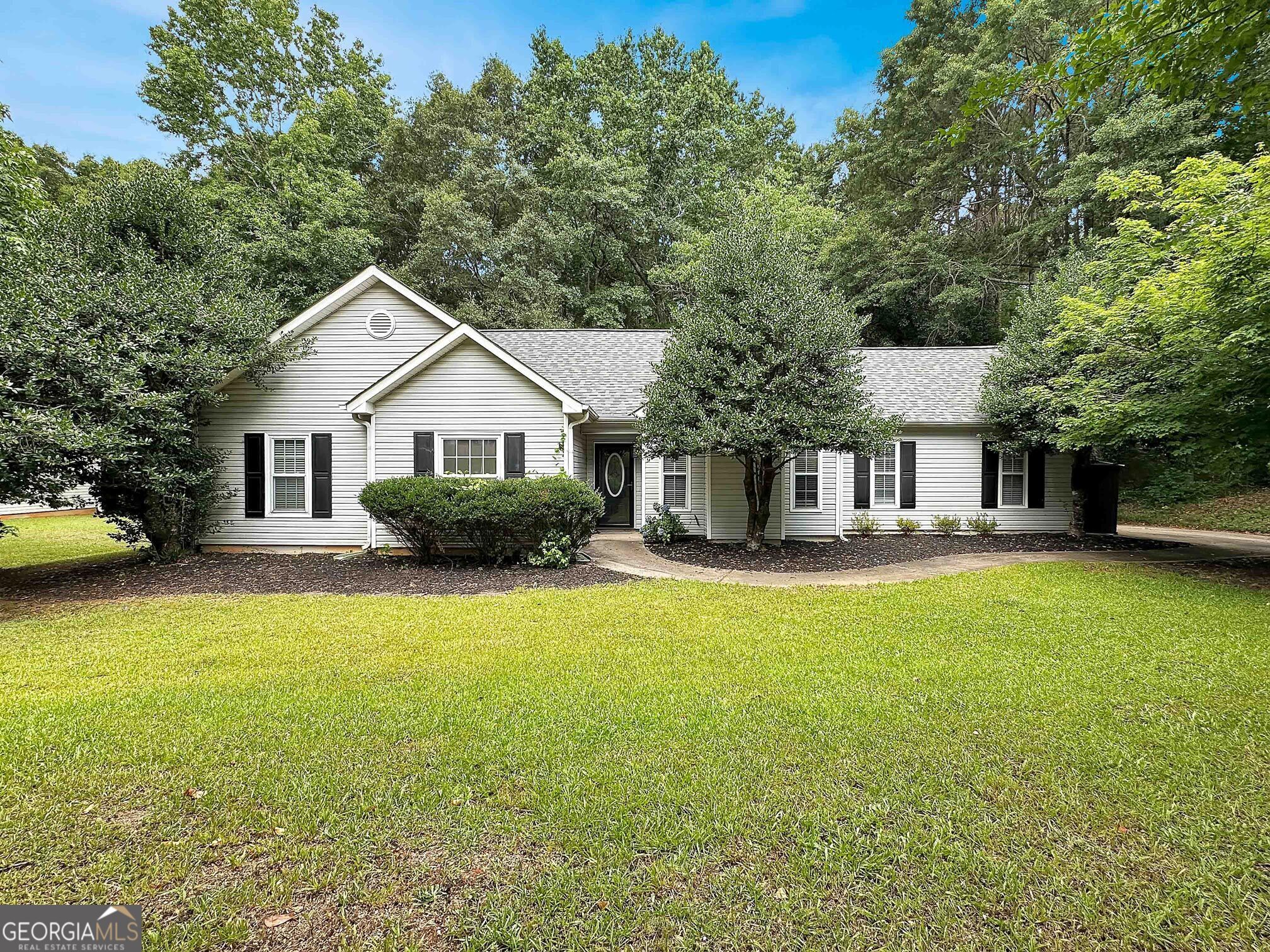 77 Paces Landing Way