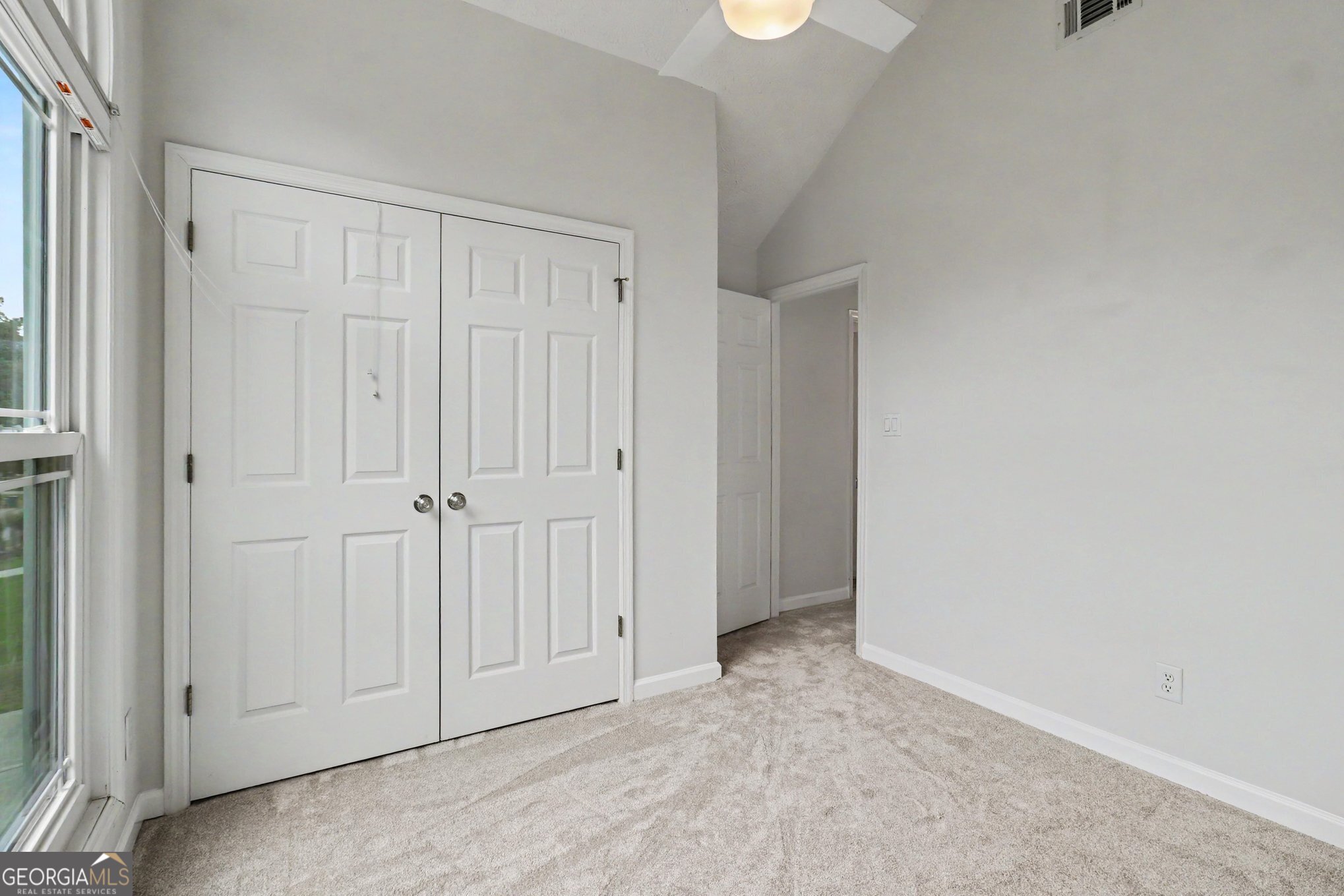 102 Kraftwood Park