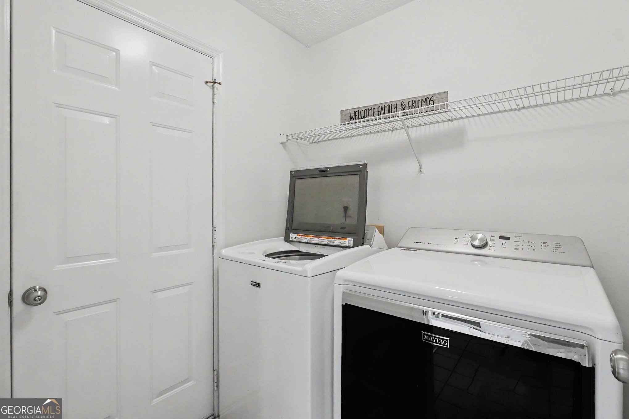 102 Kraftwood Park