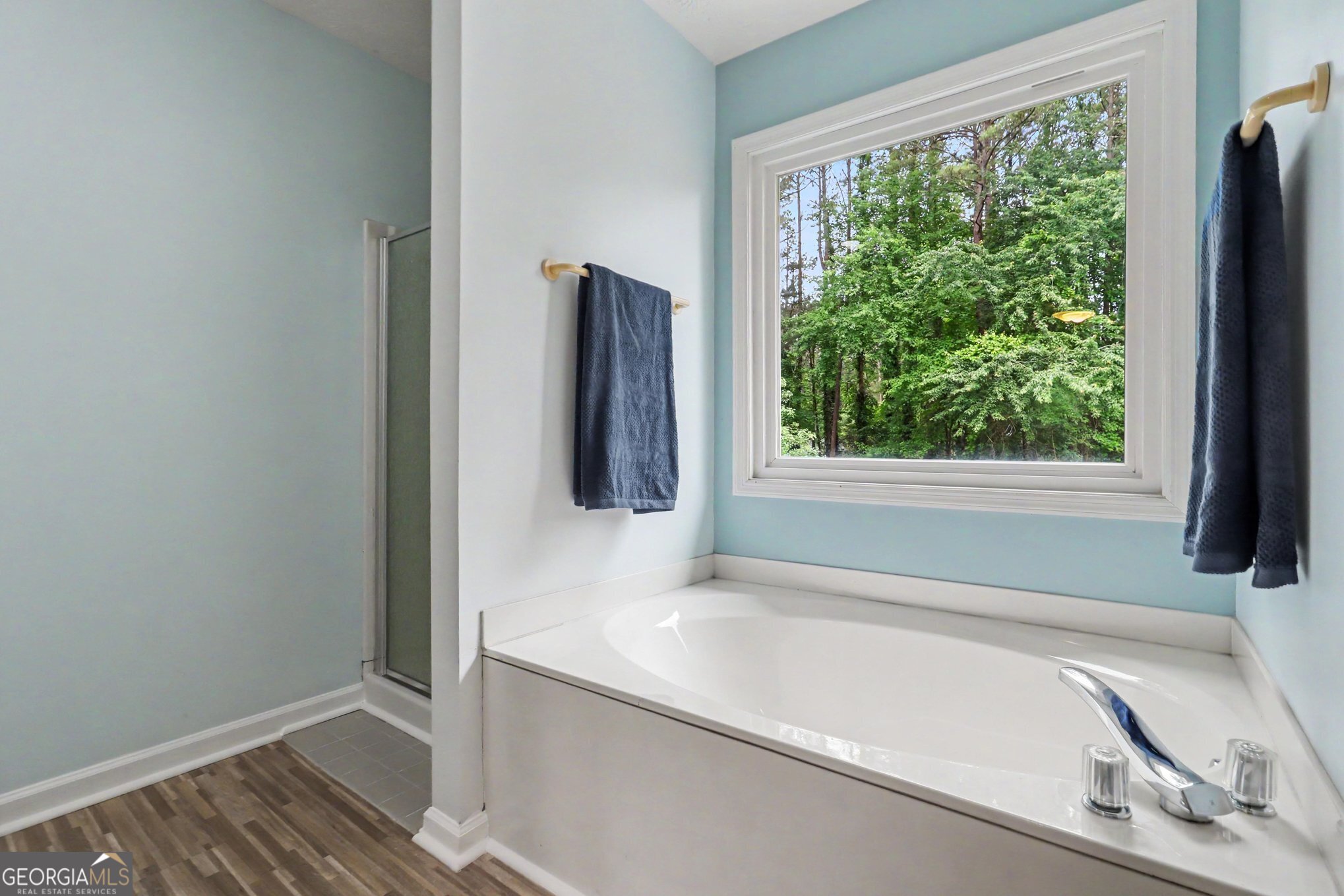 102 Kraftwood Park