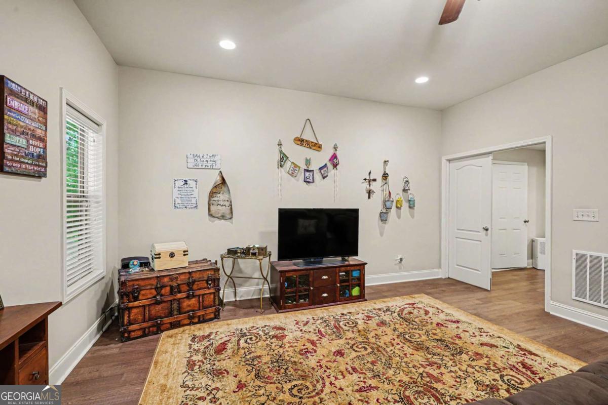 505 Barrington Farms Parkway