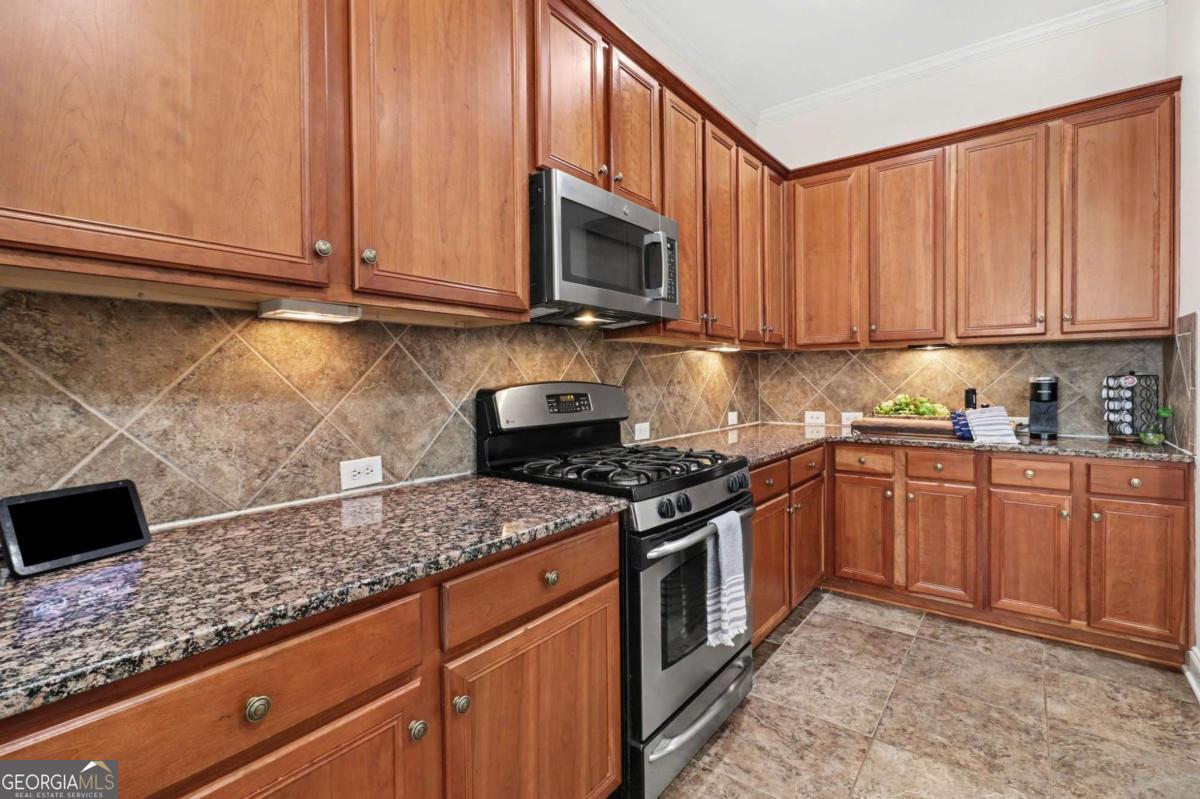 108 Greenview Drive