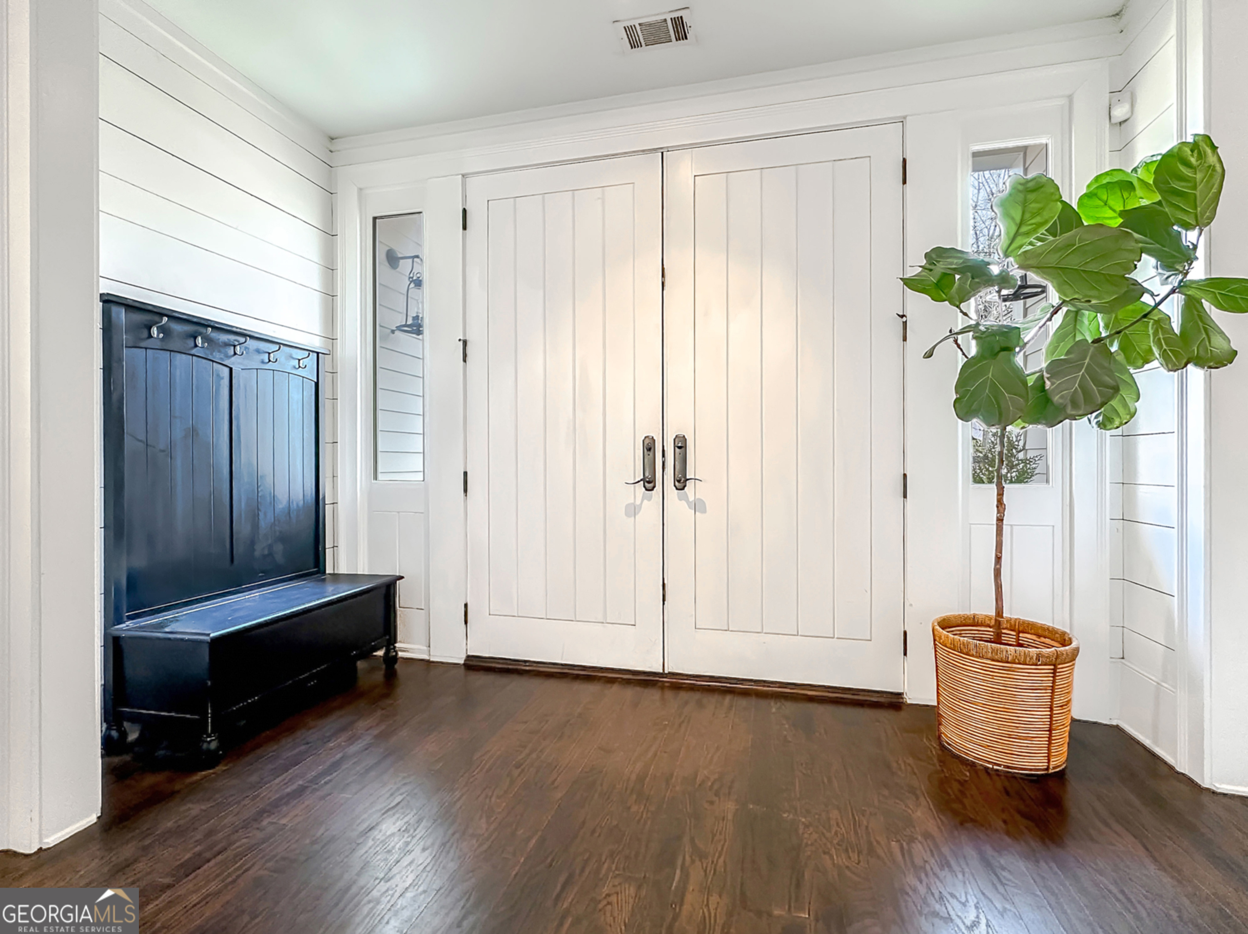 9139 Selborne Lane