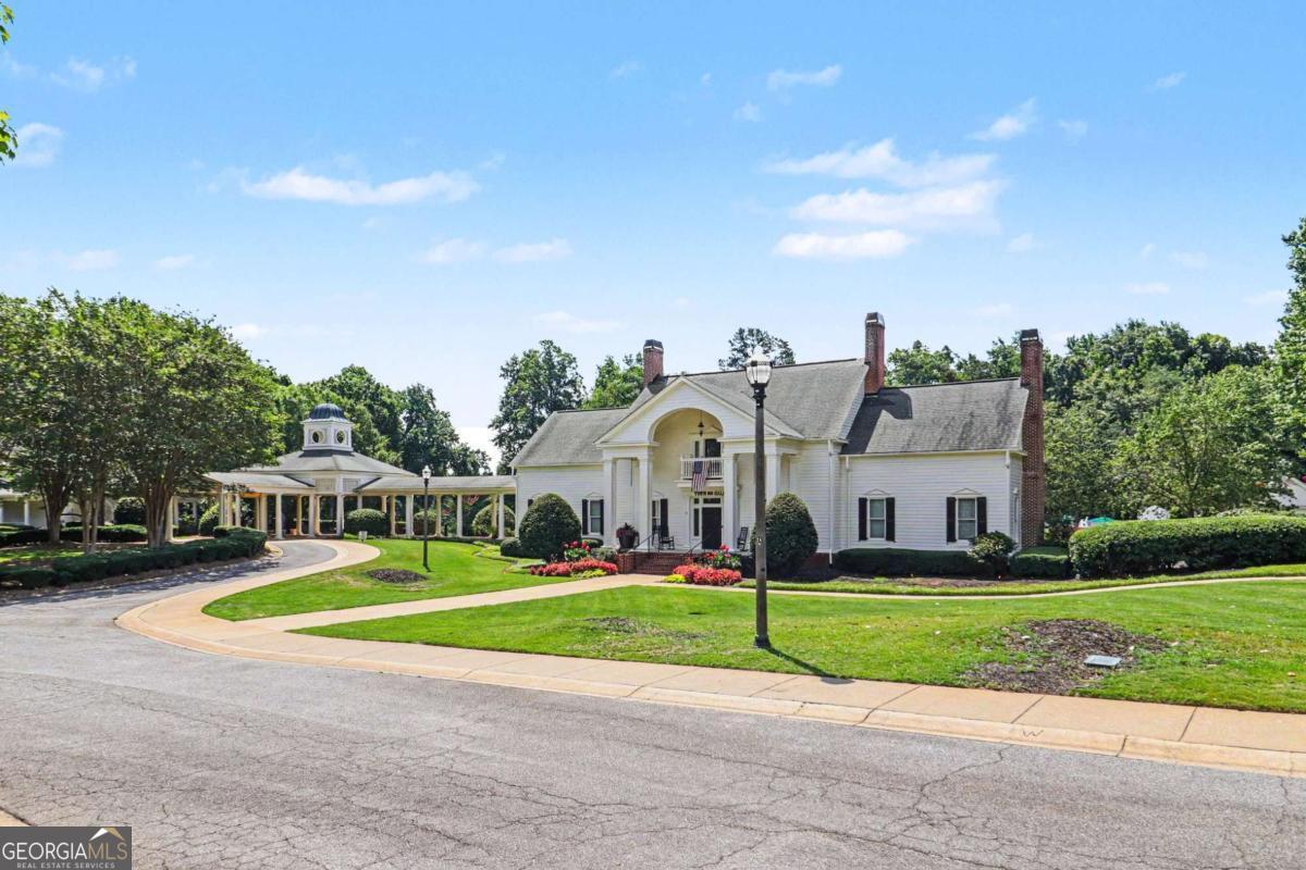 74 Medallion Park