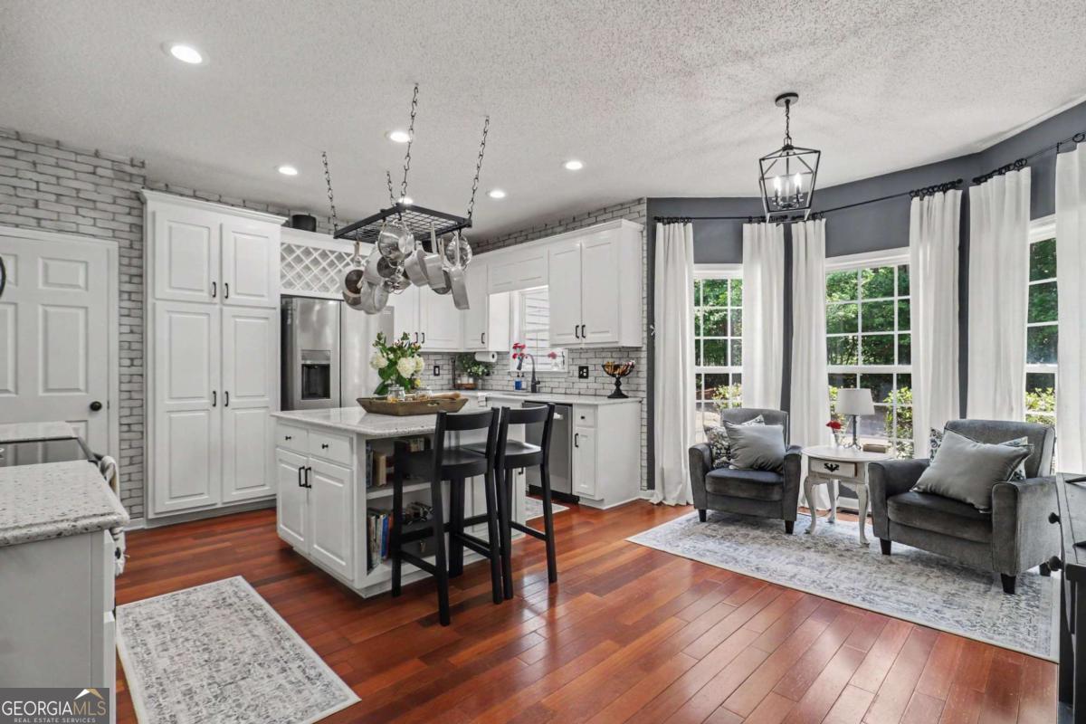 260 Nixon Road