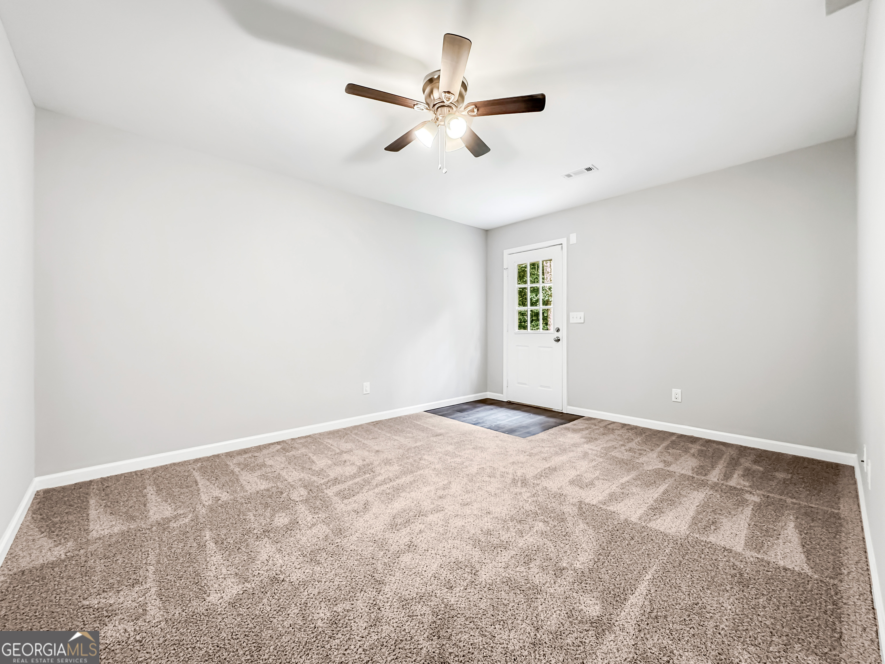 260 Nectarine Drive