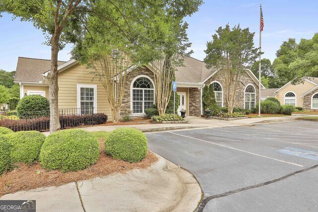 195 Rehobeth Way