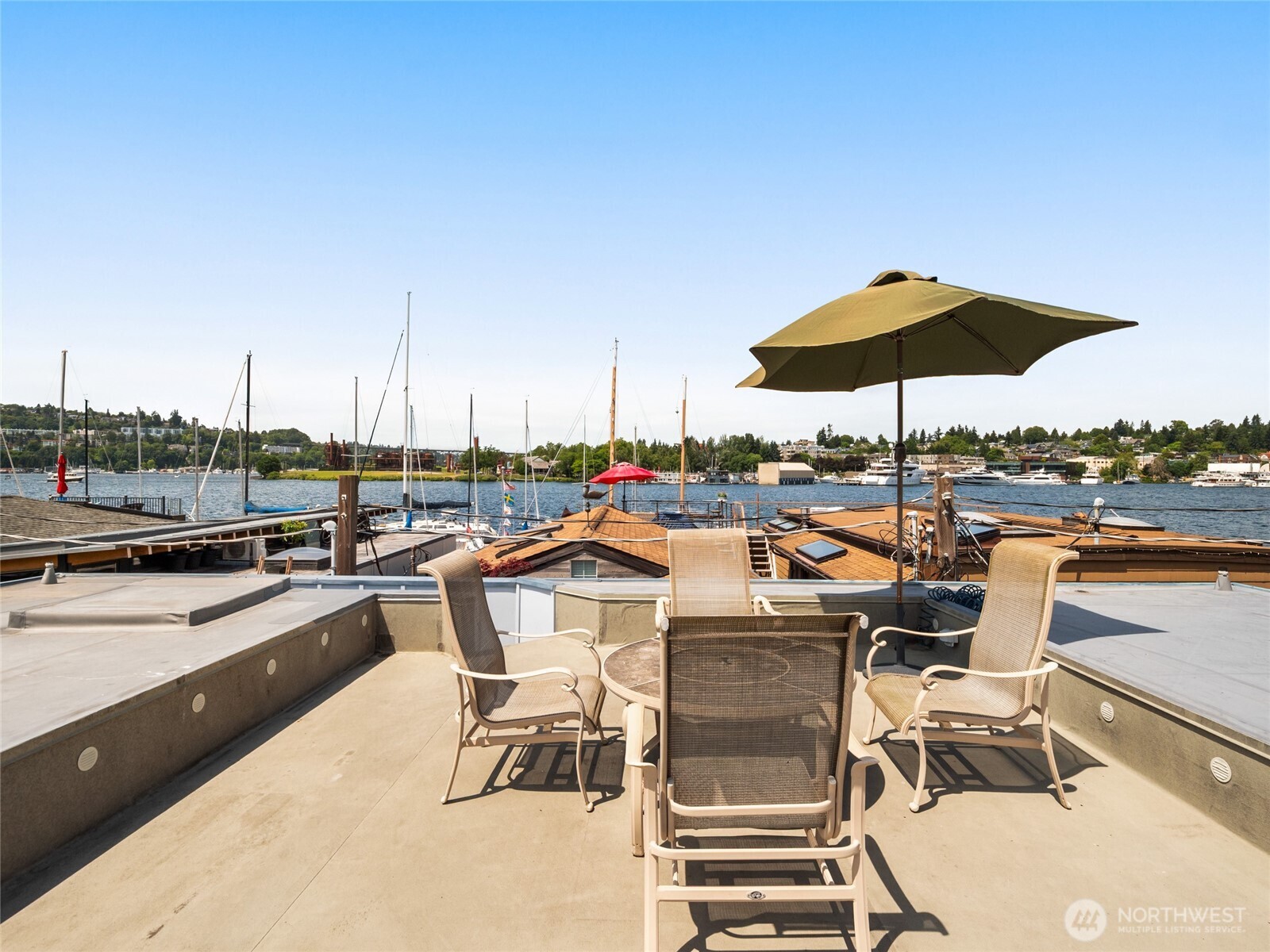 2727 Fairview Avenue E Unit: 12