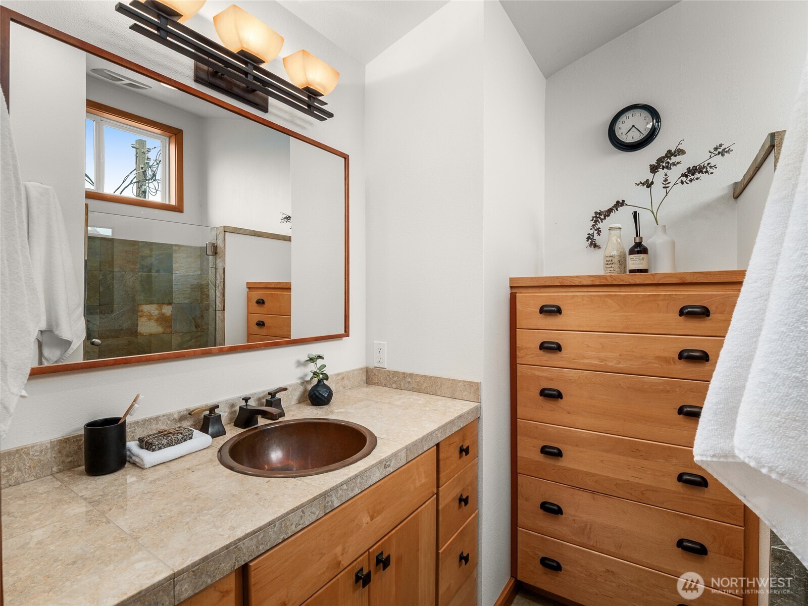 2727 Fairview Avenue E Unit: 12
