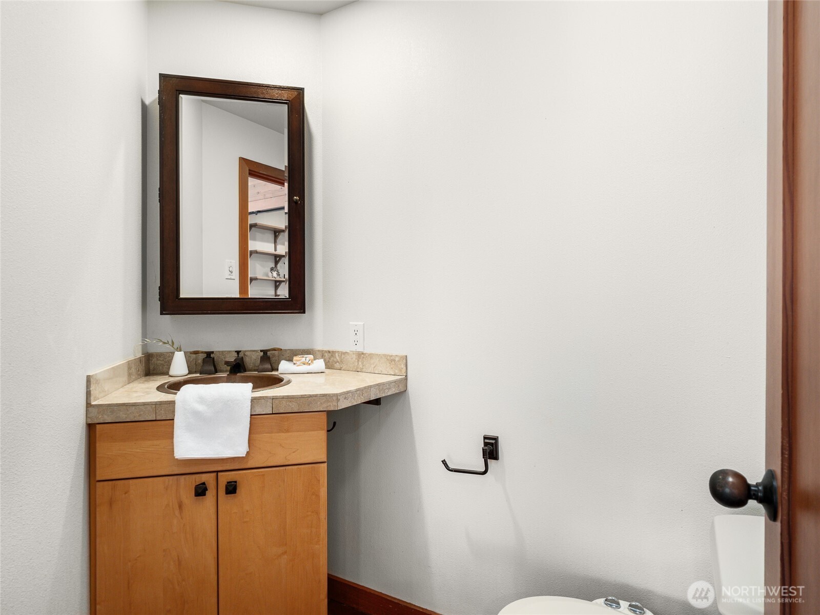 2727 Fairview Avenue E Unit: 12