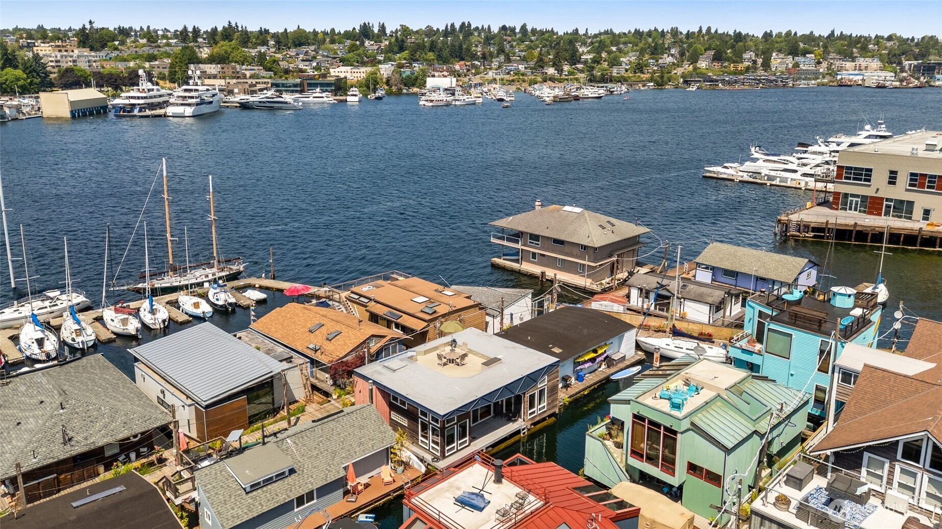 2727 Fairview Avenue E Unit: 12