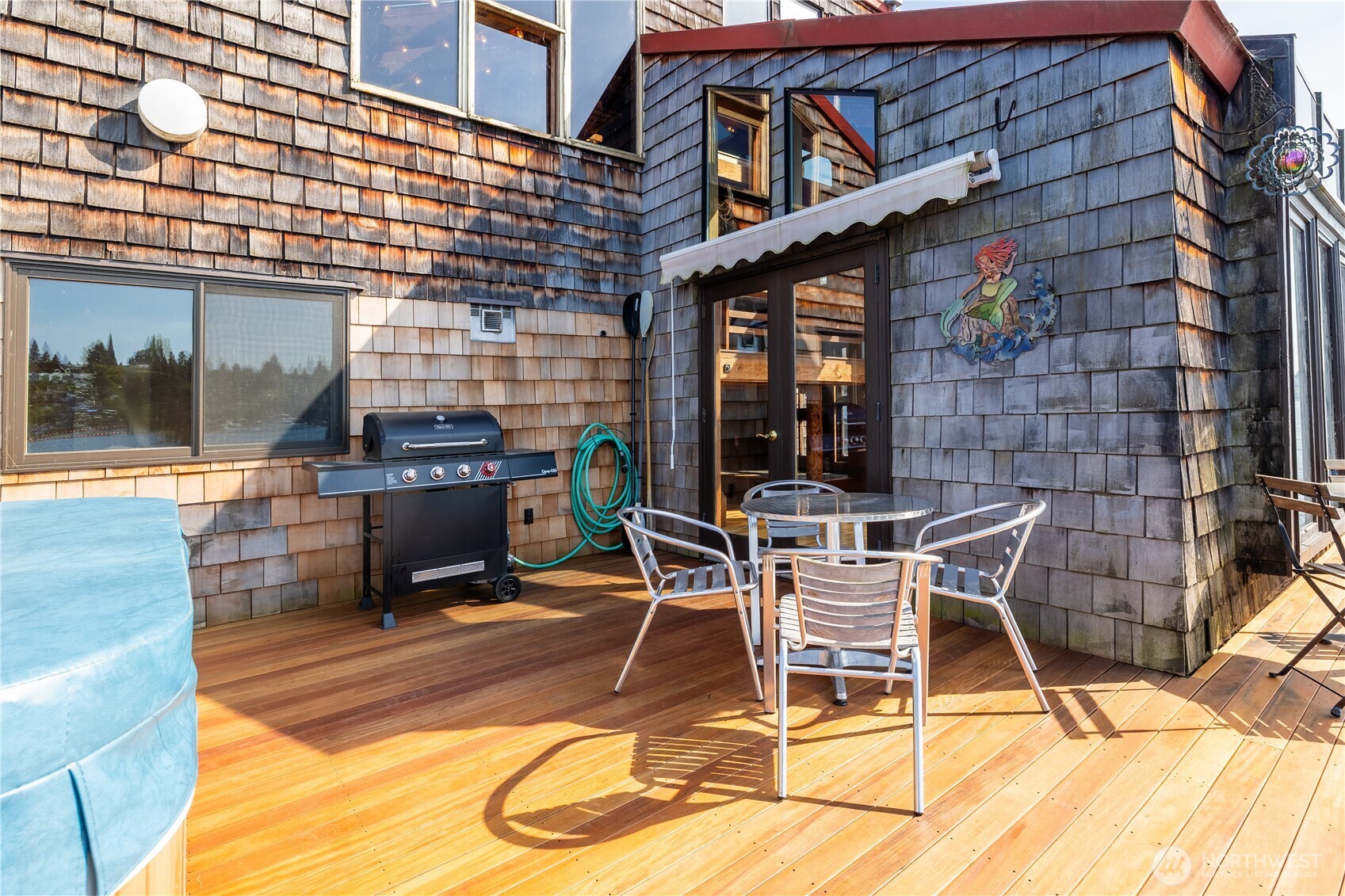 3123 Fairview Avenue E Unit: 2