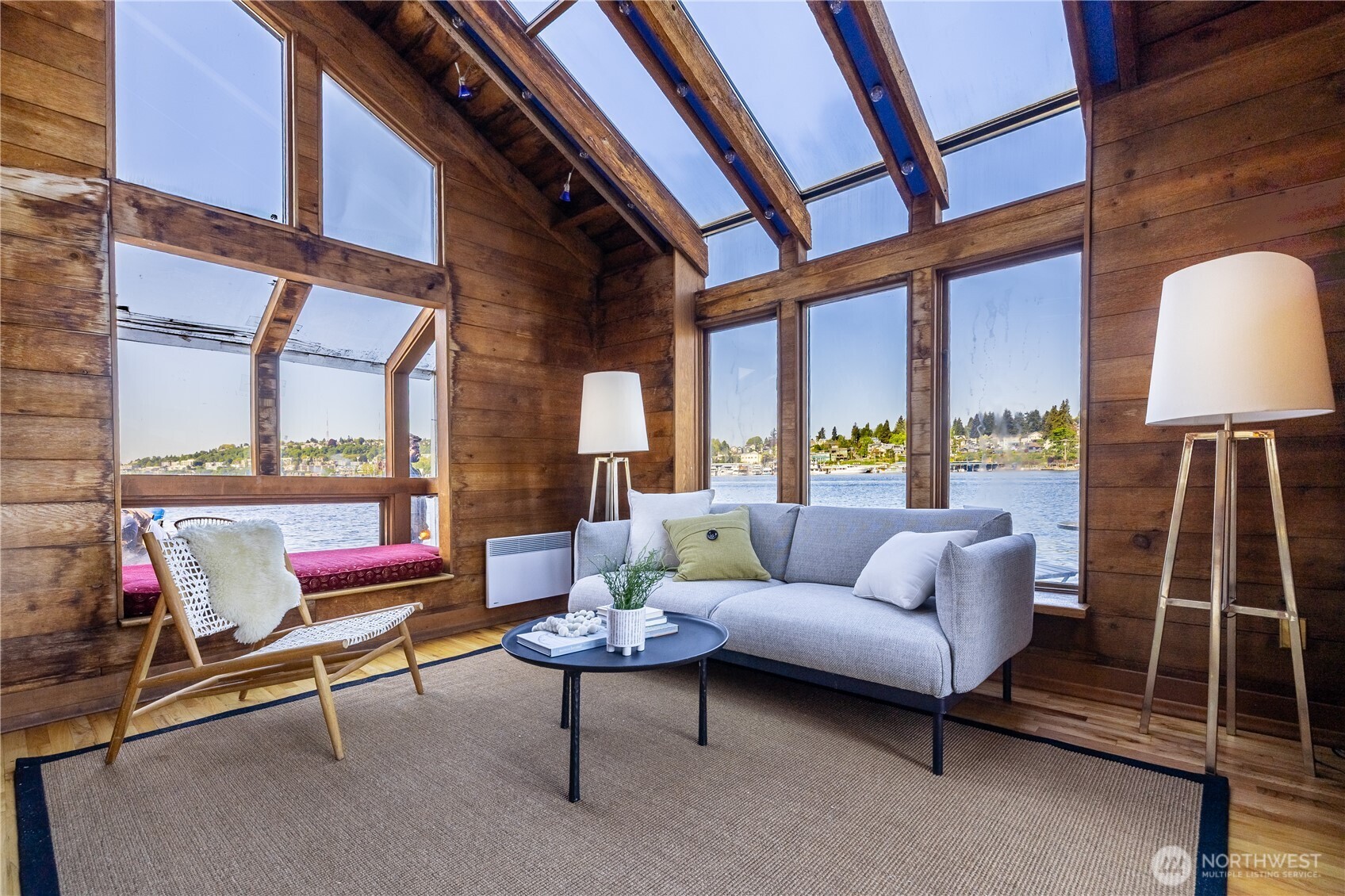 3123 Fairview Avenue E Unit: 2