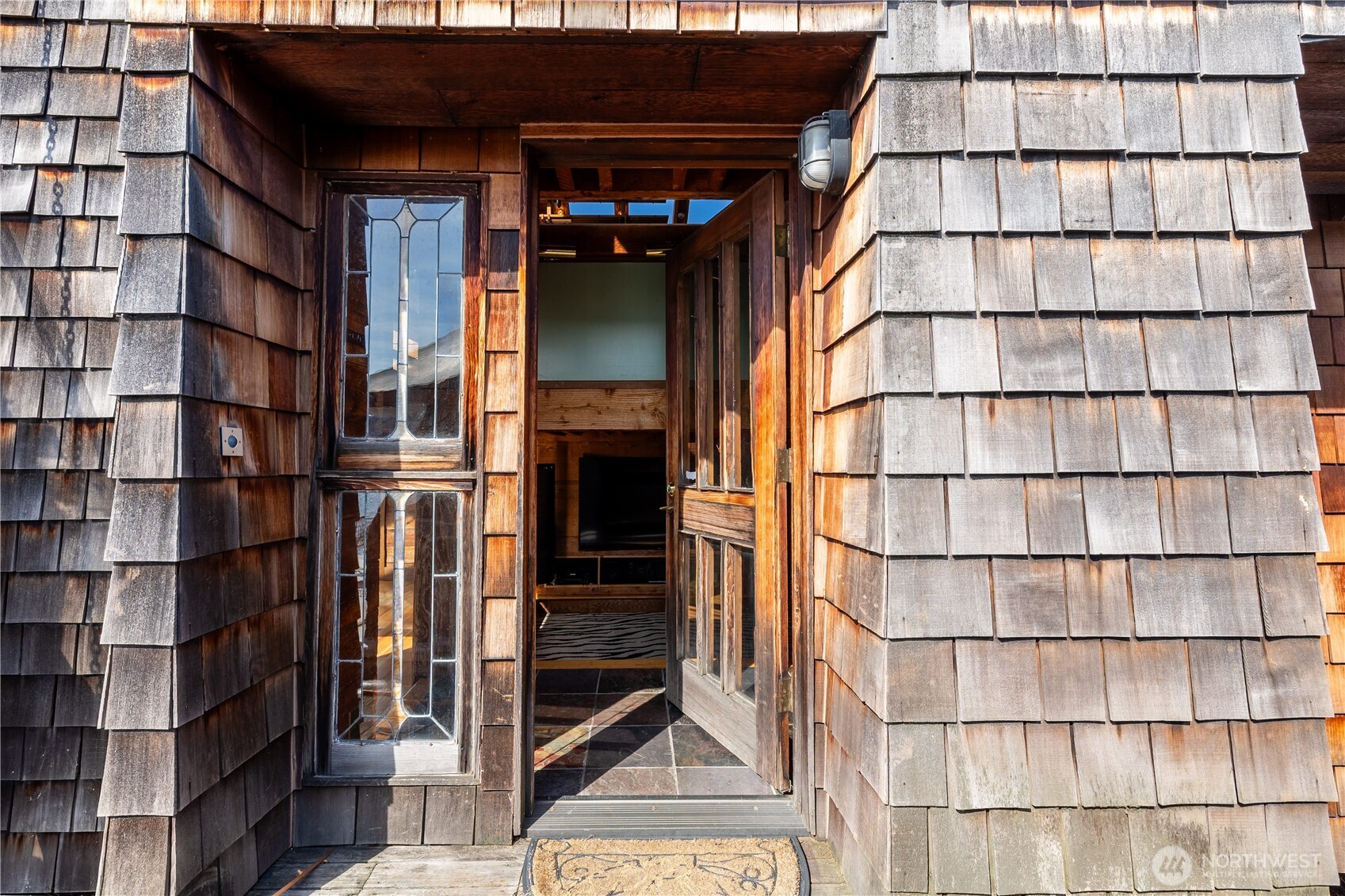 3123 Fairview Avenue E Unit: 2